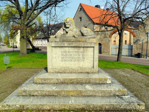 Löwendenkmal Latdorf